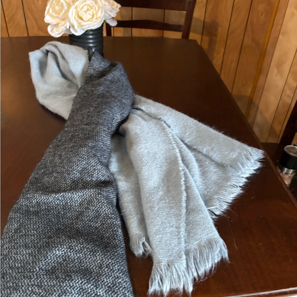 Elegant Gray and Black Scarf